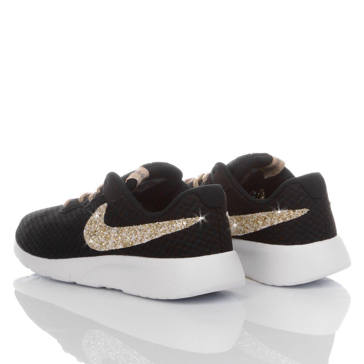 NIKE BLACK SNEAKERS - DIVINE