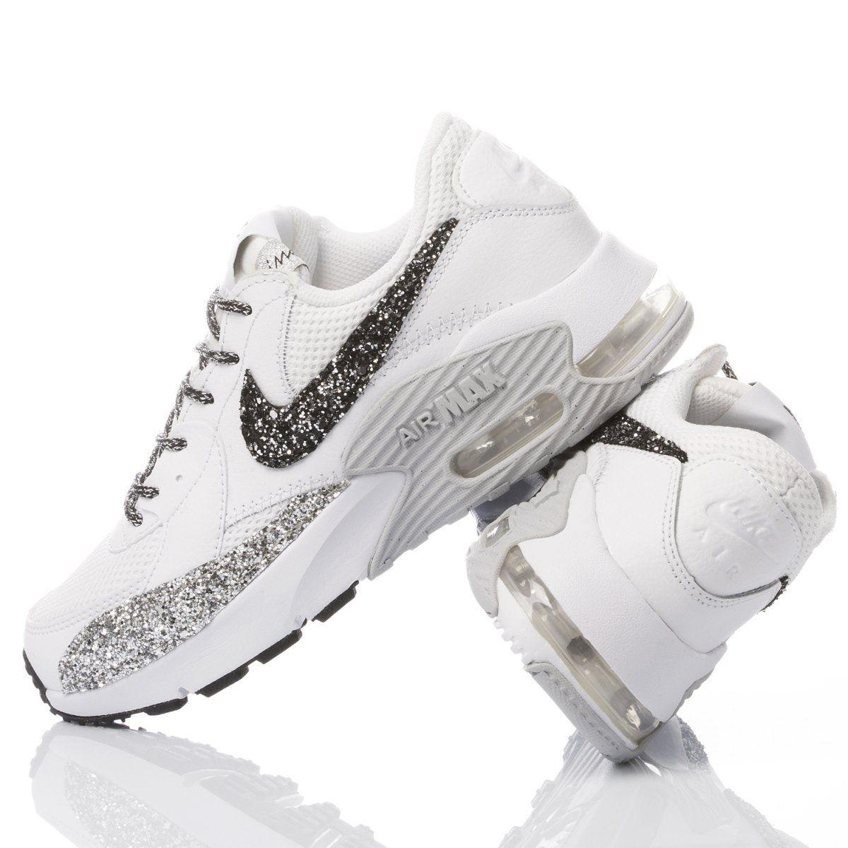 NIKE WHITE SNEAKERS - DIVINE