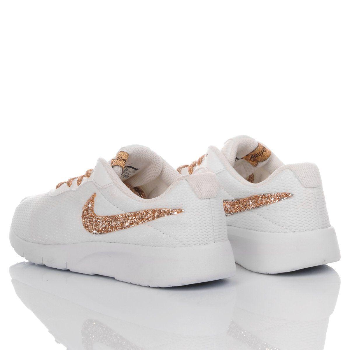 NIKE WHITE SNEAKERS - DIVINE