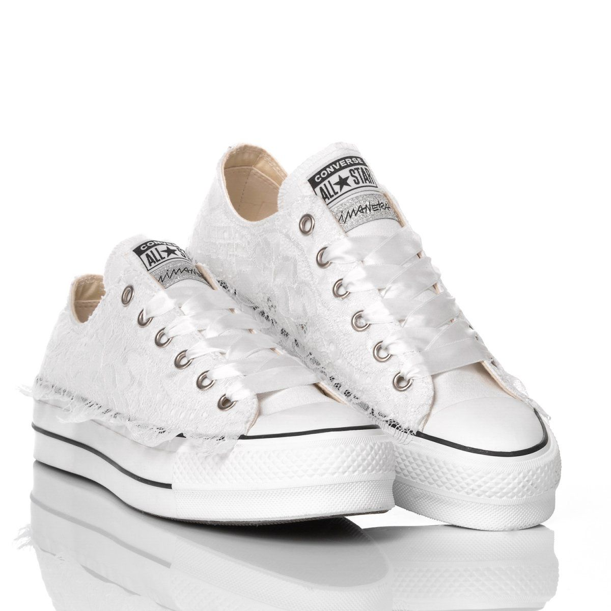 CONVERSE WHITE SNEAKERS - DIVINE