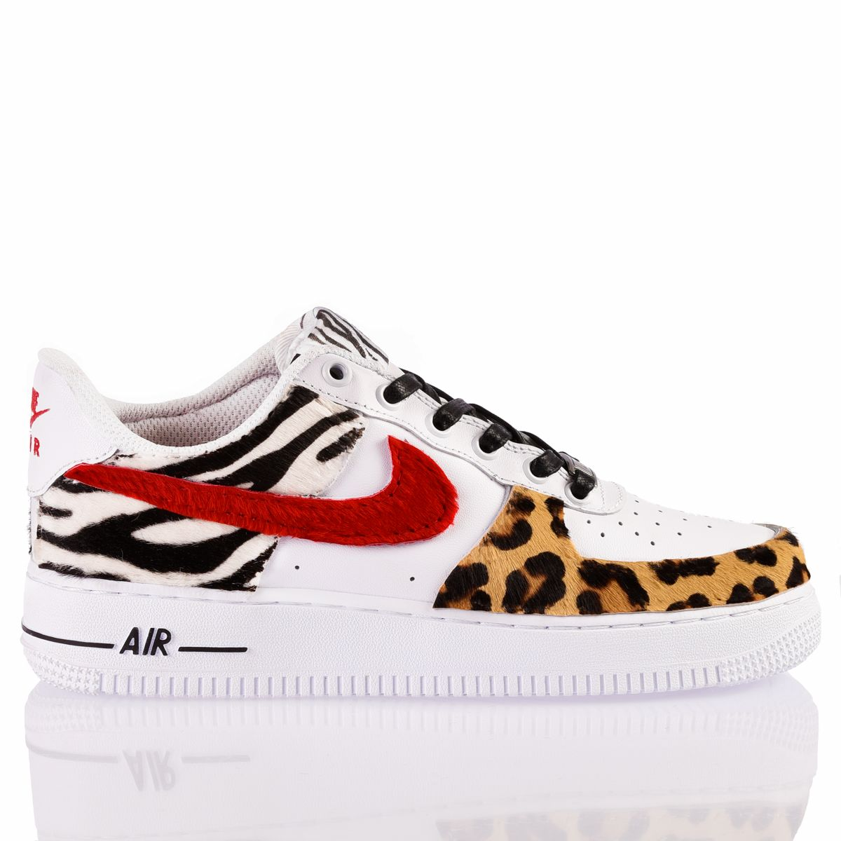 NIKE MULTICOLOR SNEAKERS - DIVINE