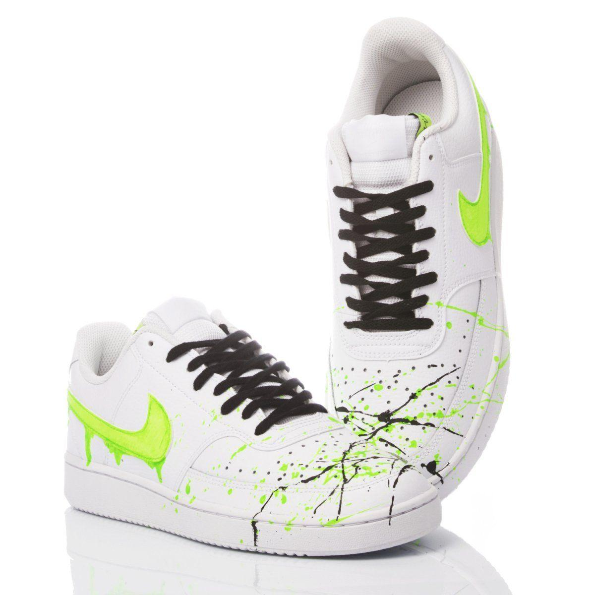 NIKE WHITE SNEAKERS - DIVINE