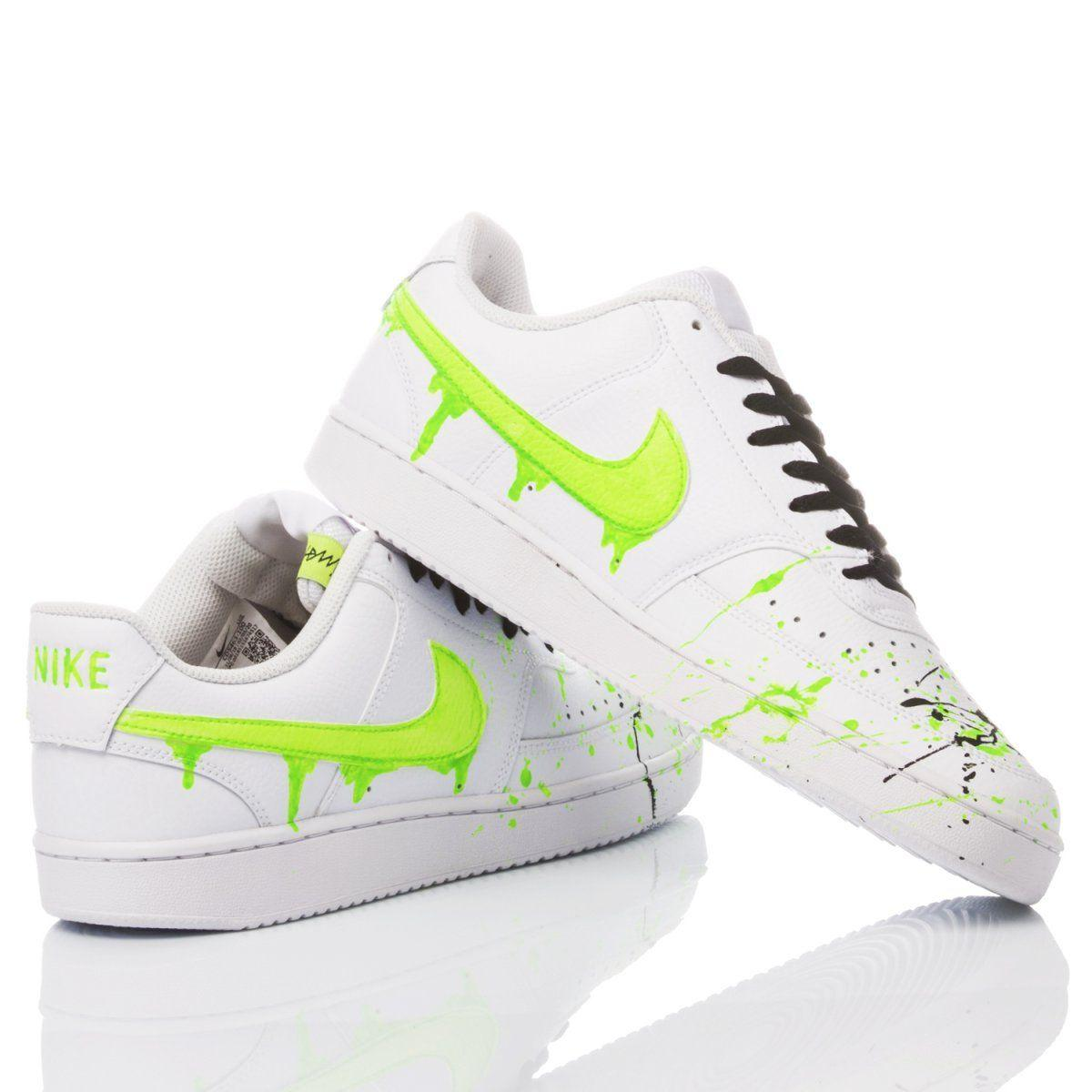 NIKE WHITE SNEAKERS - DIVINE