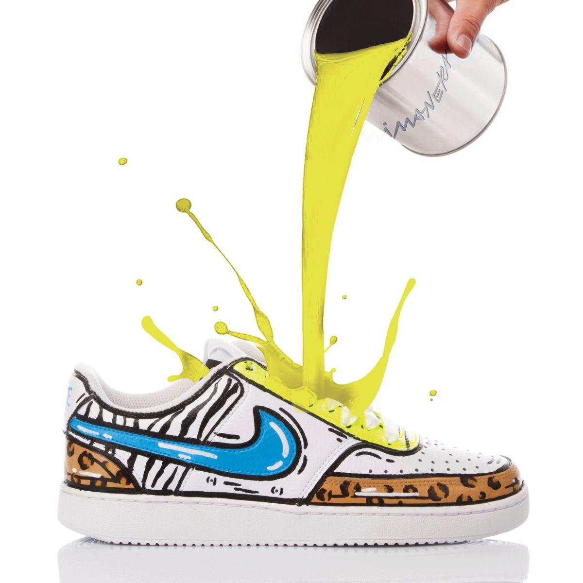 NIKE WHITE SNEAKERS - DIVINE