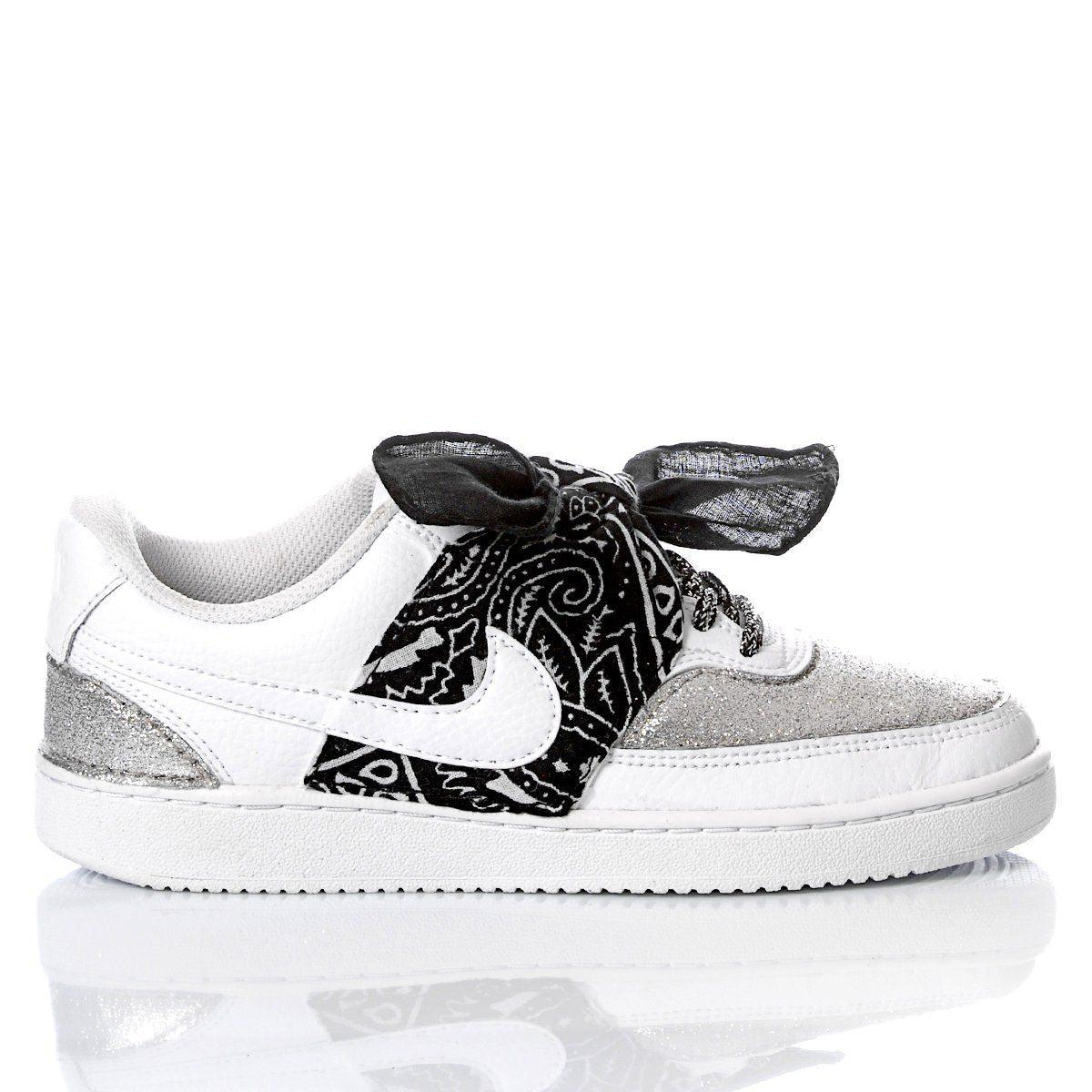 NIKE WHITE SNEAKERS - DIVINE