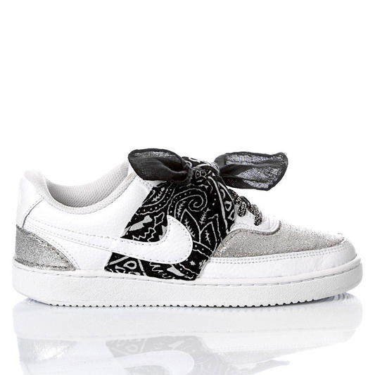 NIKE WHITE SNEAKERS - DIVINE