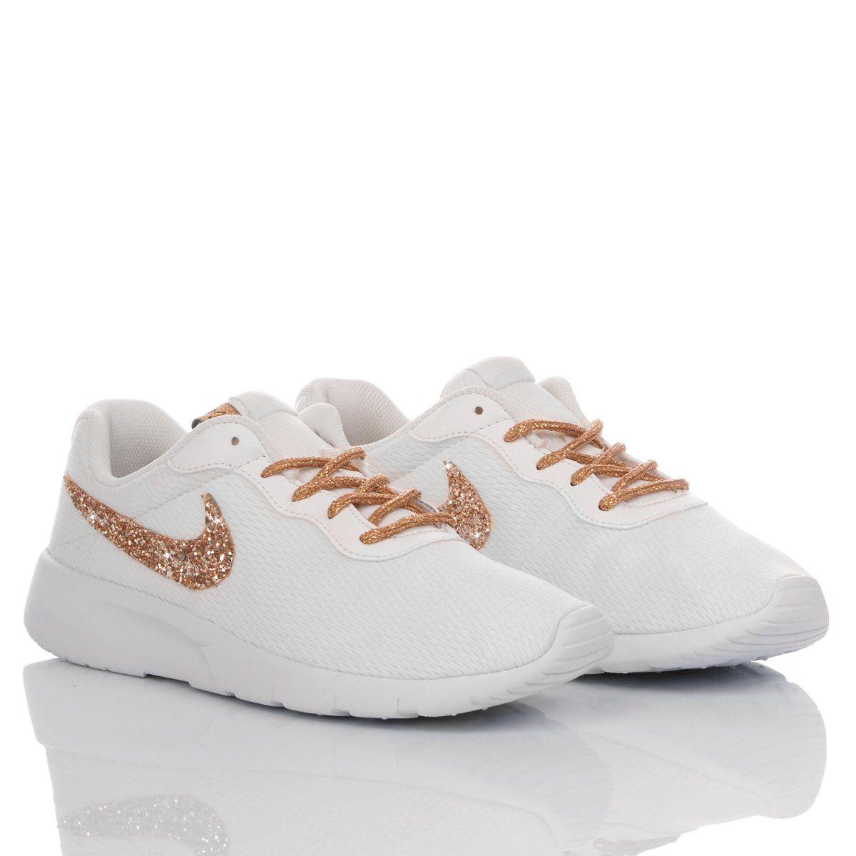 NIKE WHITE SNEAKERS - DIVINE