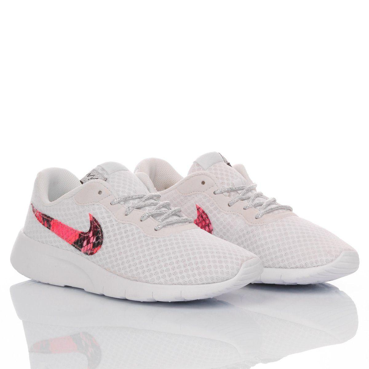 NIKE WHITE SNEAKERS - DIVINE