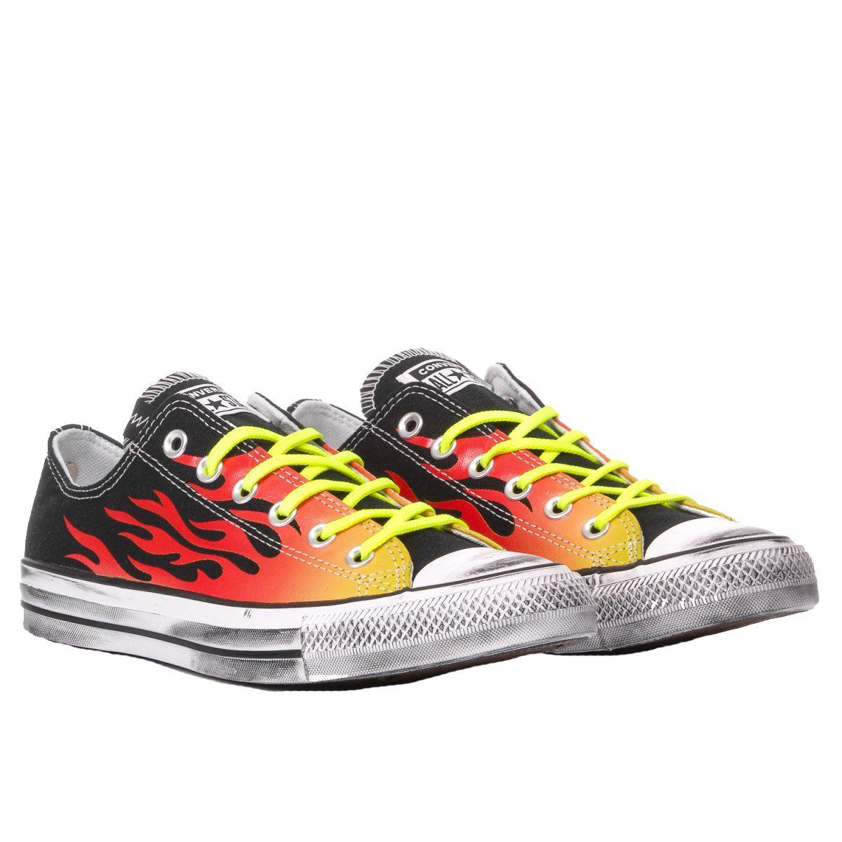 CONVERSE BLACK SNEAKERS - DIVINE