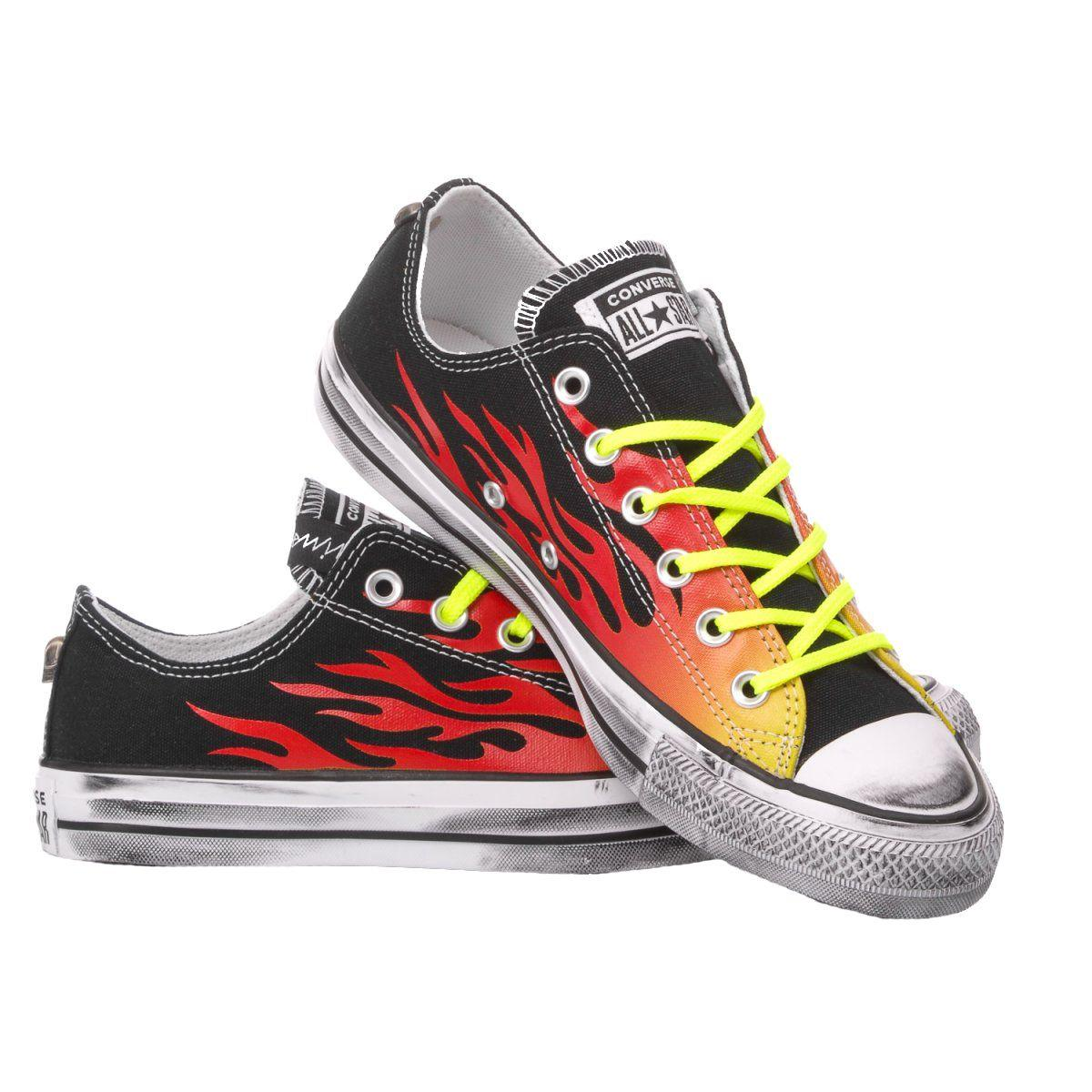 CONVERSE BLACK SNEAKERS - DIVINE