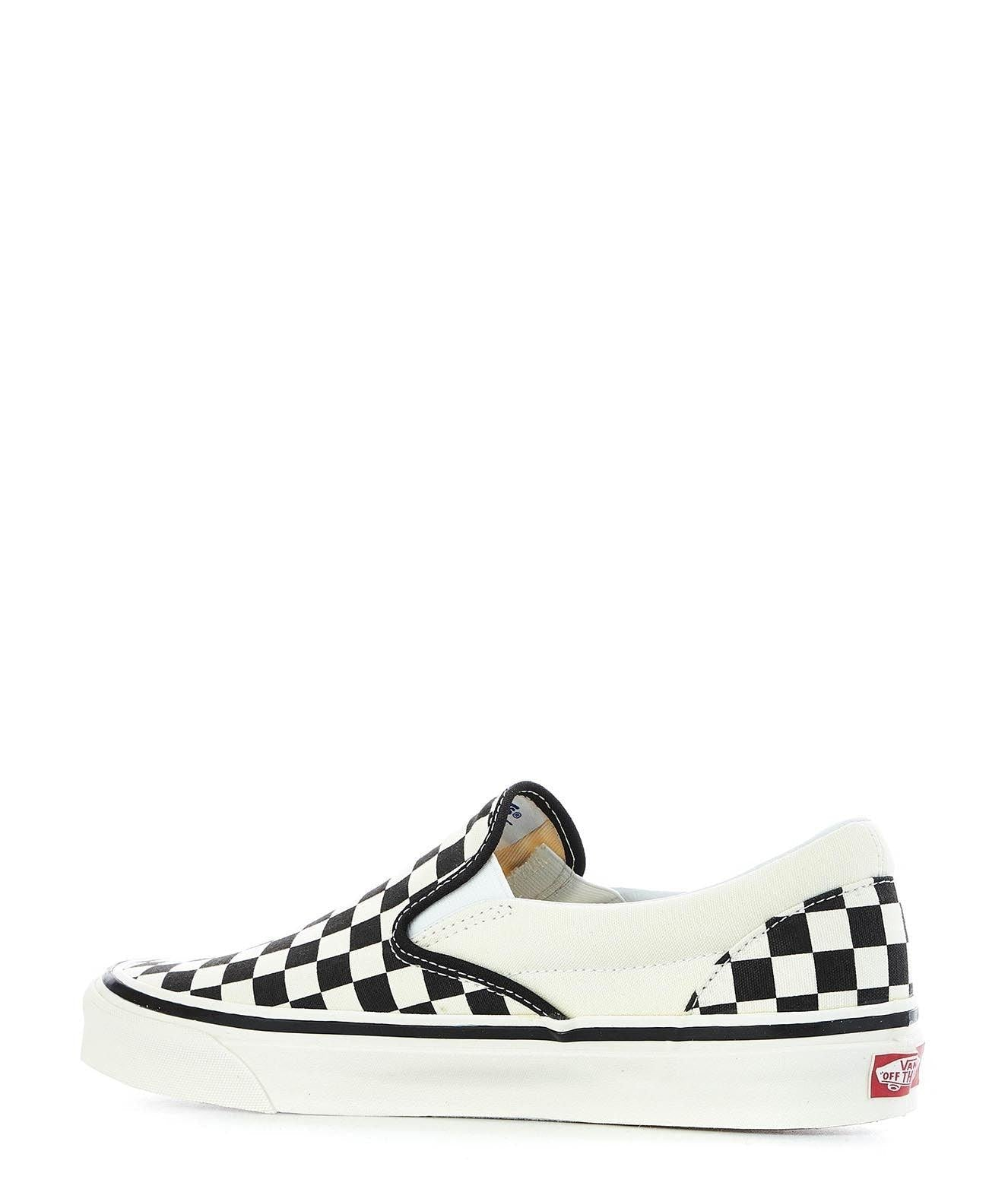 VANS WHITE SNEAKERS - DIVINE