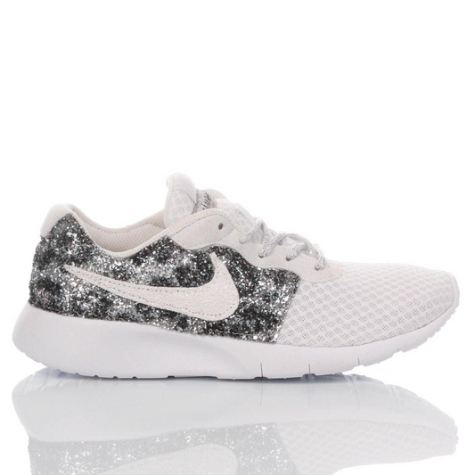 NIKE WHITE SNEAKERS - DIVINE