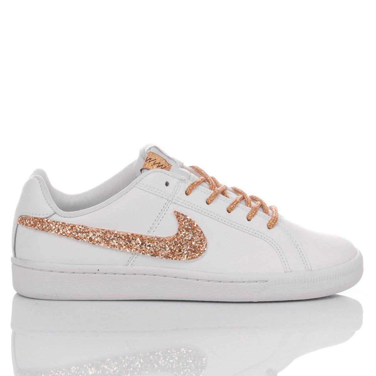 NIKE WHITE SNEAKERS - DIVINE